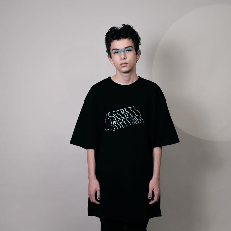 SECRET MEETING/半袖Tシャツ/0(150cm) 1(160cm)2(170cm)