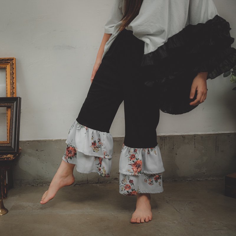 サテン花柄フリルパンツ/SS・S・M